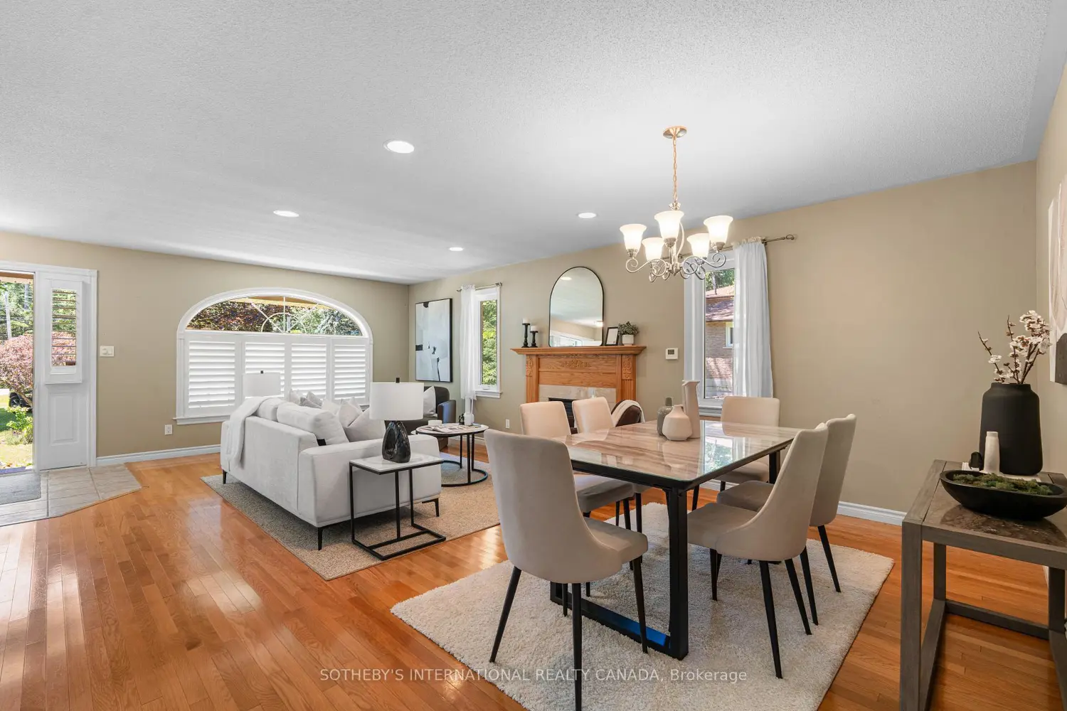 63 Pinecrest Road photo 5