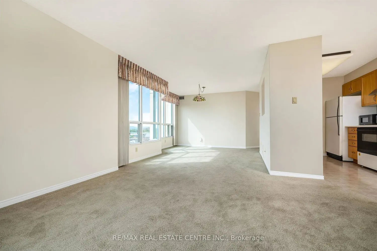 100 Millside Drive 1202 photo 4