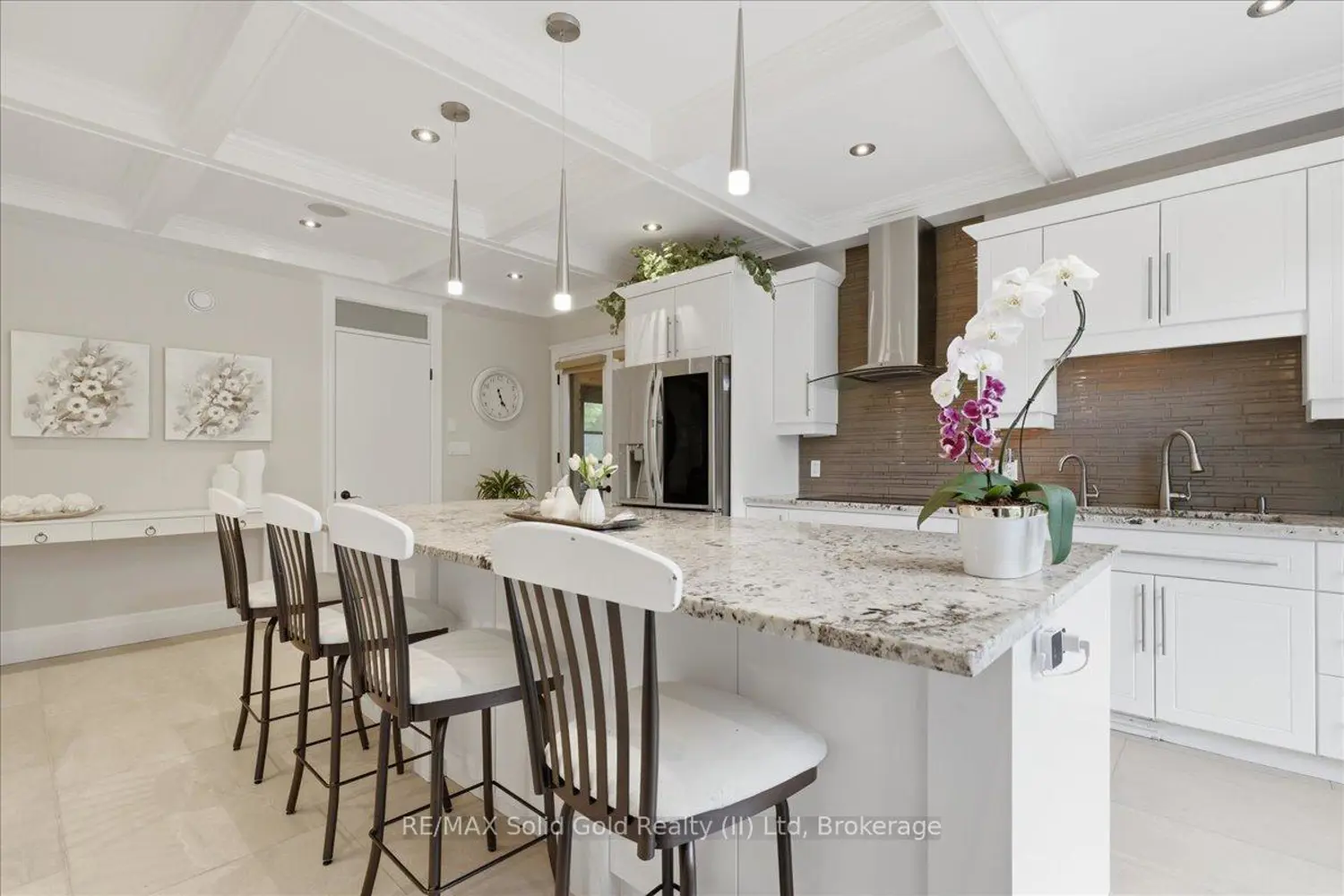2371 Snyders Road photo 3