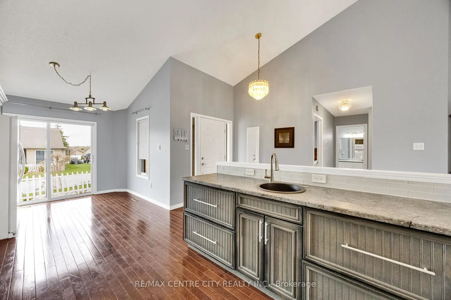 861 Shelborne Street 21 photo 5