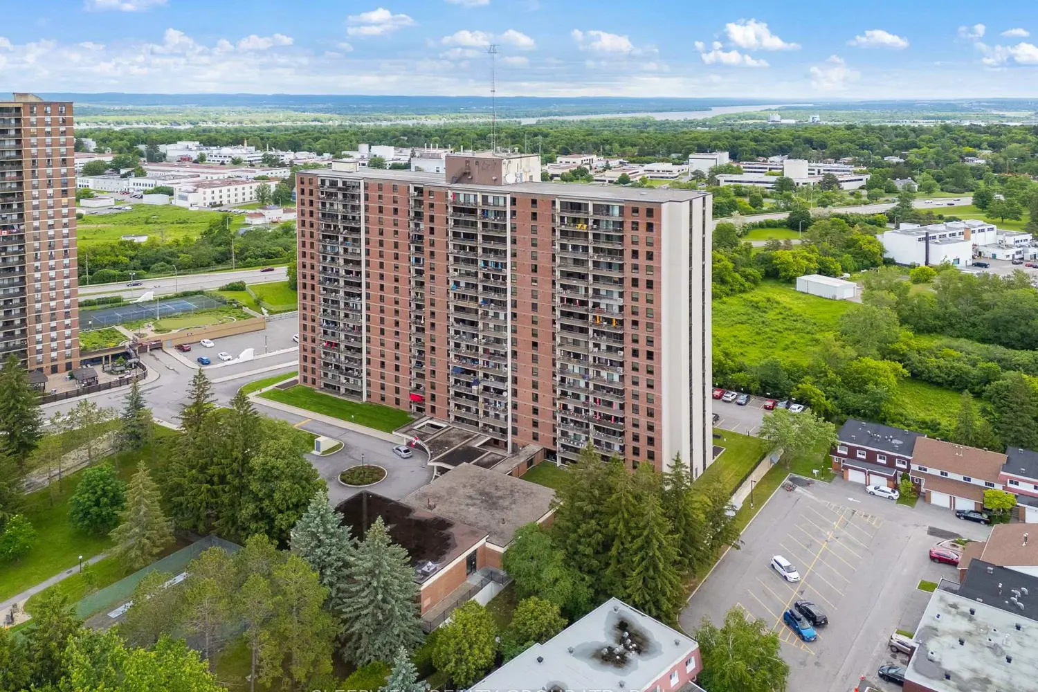665 Bathgate Drive 712