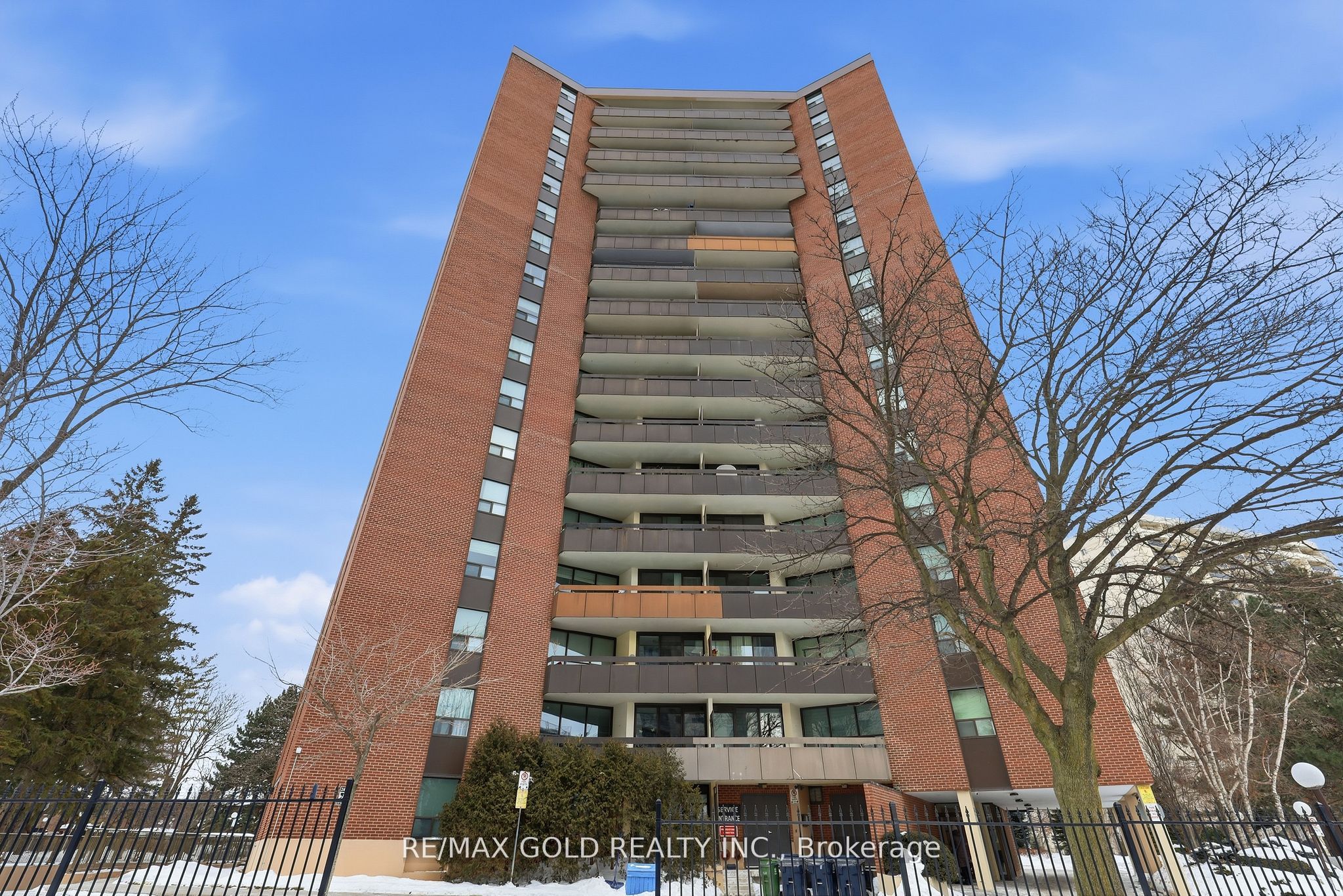 401-335 Mill Road, Toronto, ON, M9C 1Y6
