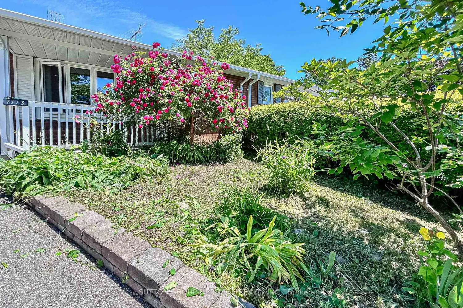1113 Valley Court