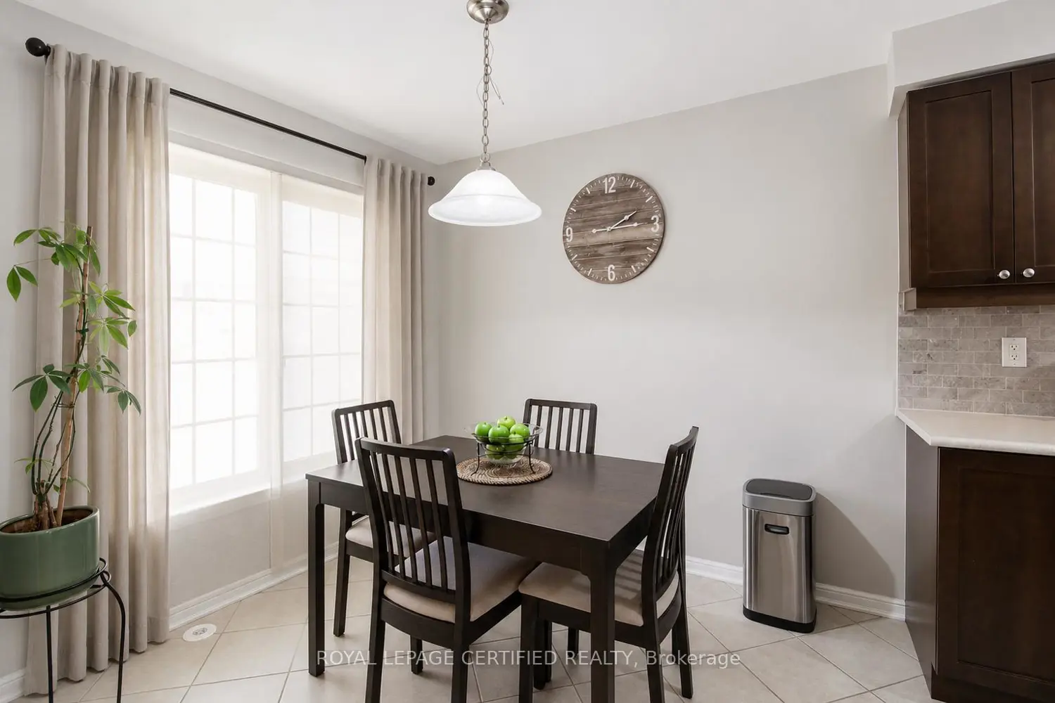 39 Van Fleet Terrace photo 2