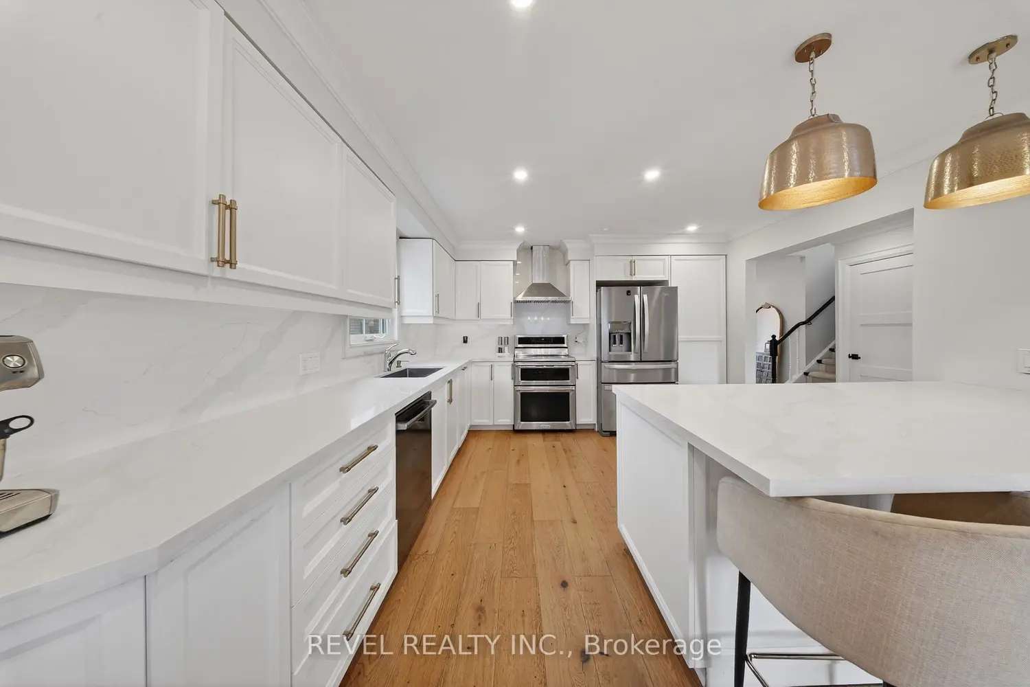 67 Beechnut Crescent photo 5