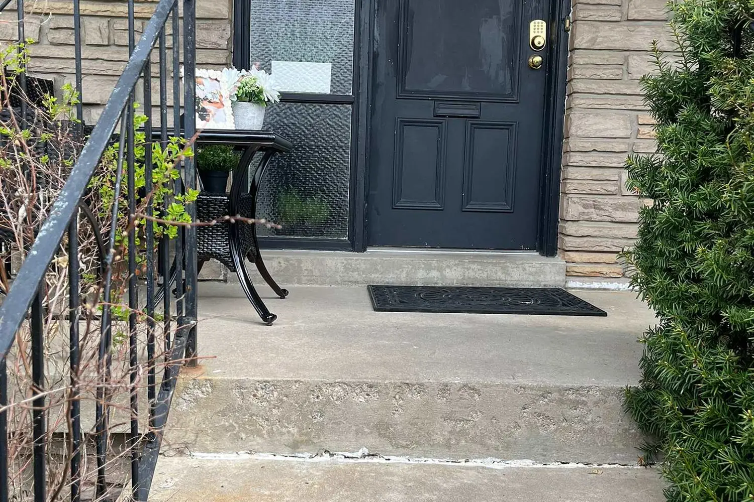 24 Lalton Place photo 2
