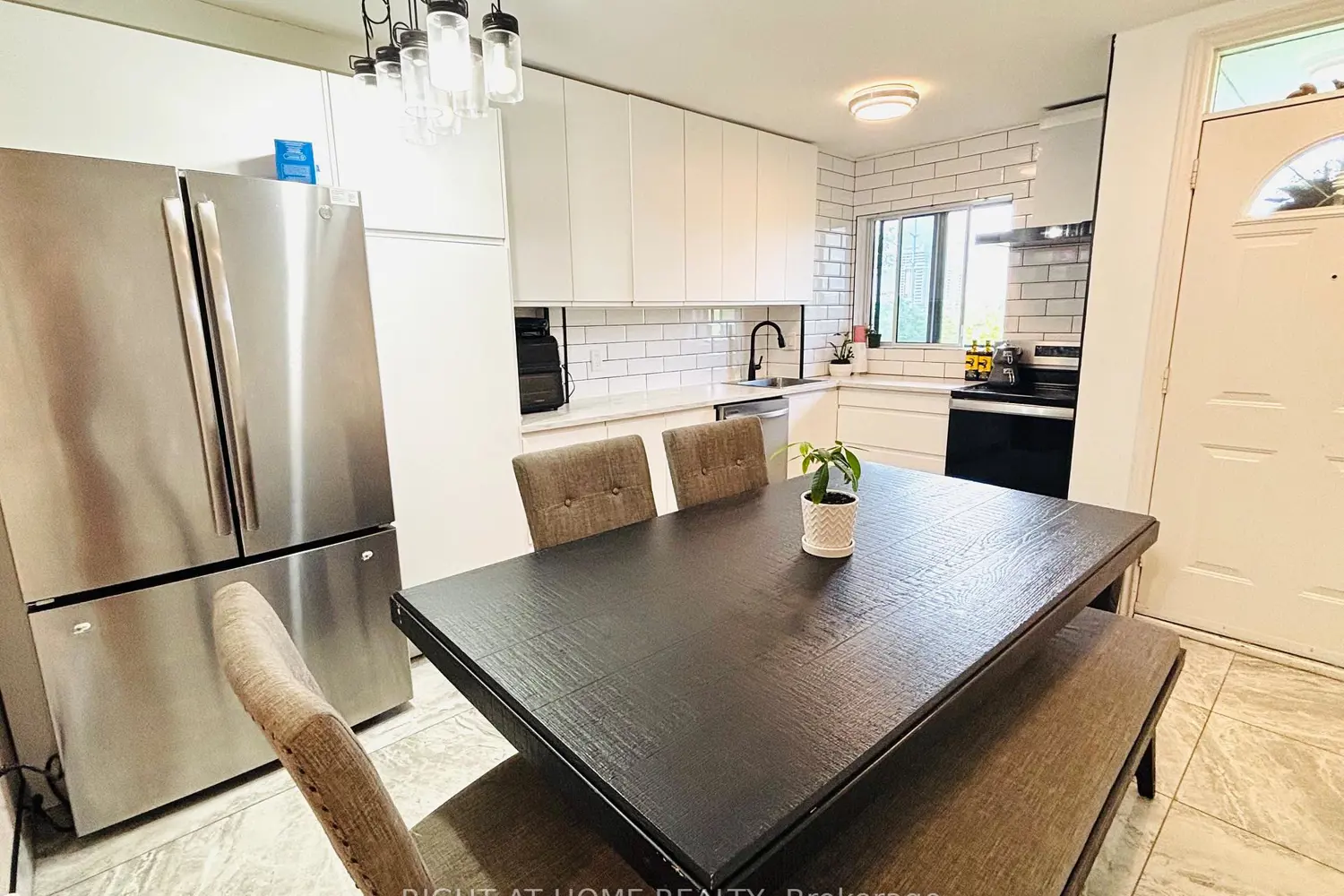 95 Leeward Glenway 315