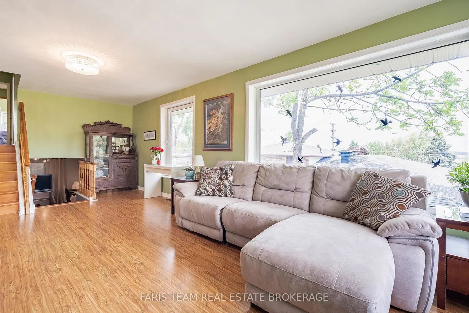 82 Bayview Drive photo 5