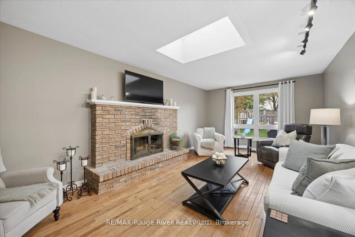 137 Pringle Drive photo 4