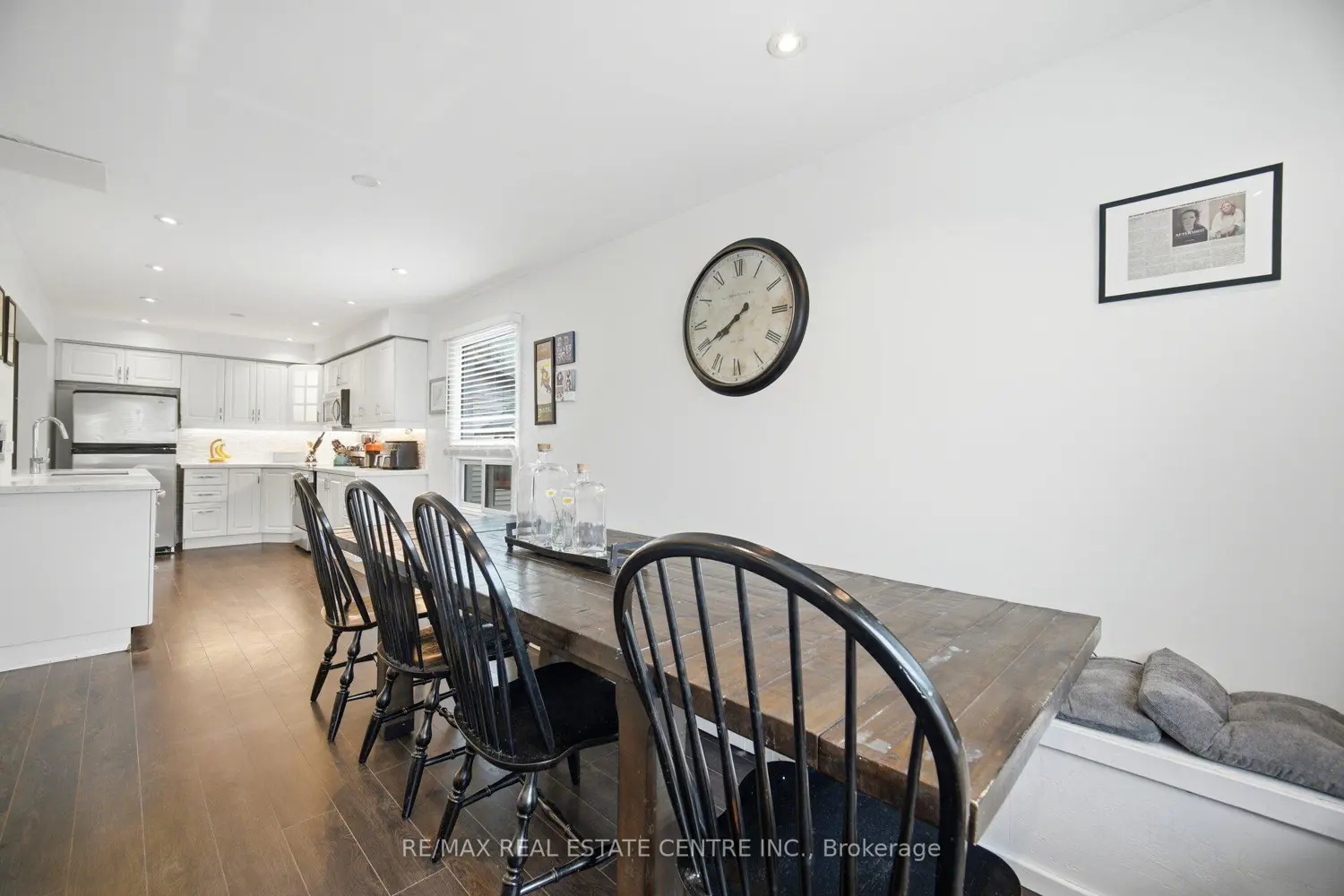 323 Michael Drive photo 4