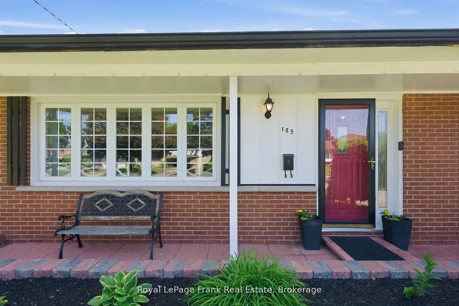 185 Athabasca Street photo 2