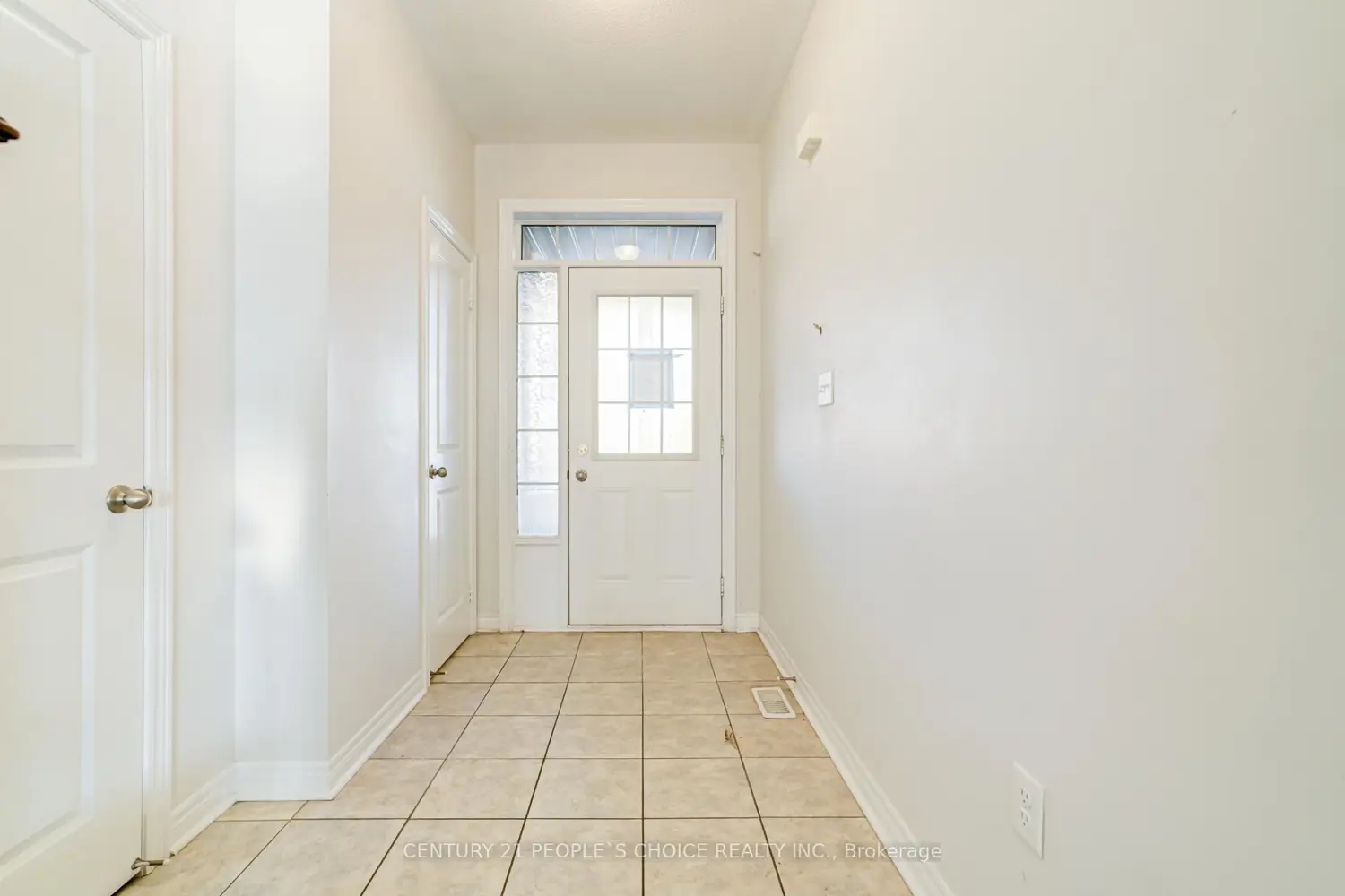 118 Finegan Circle photo 3