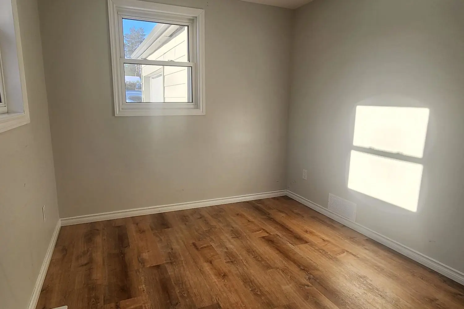 71 Lakeshore Road photo 5
