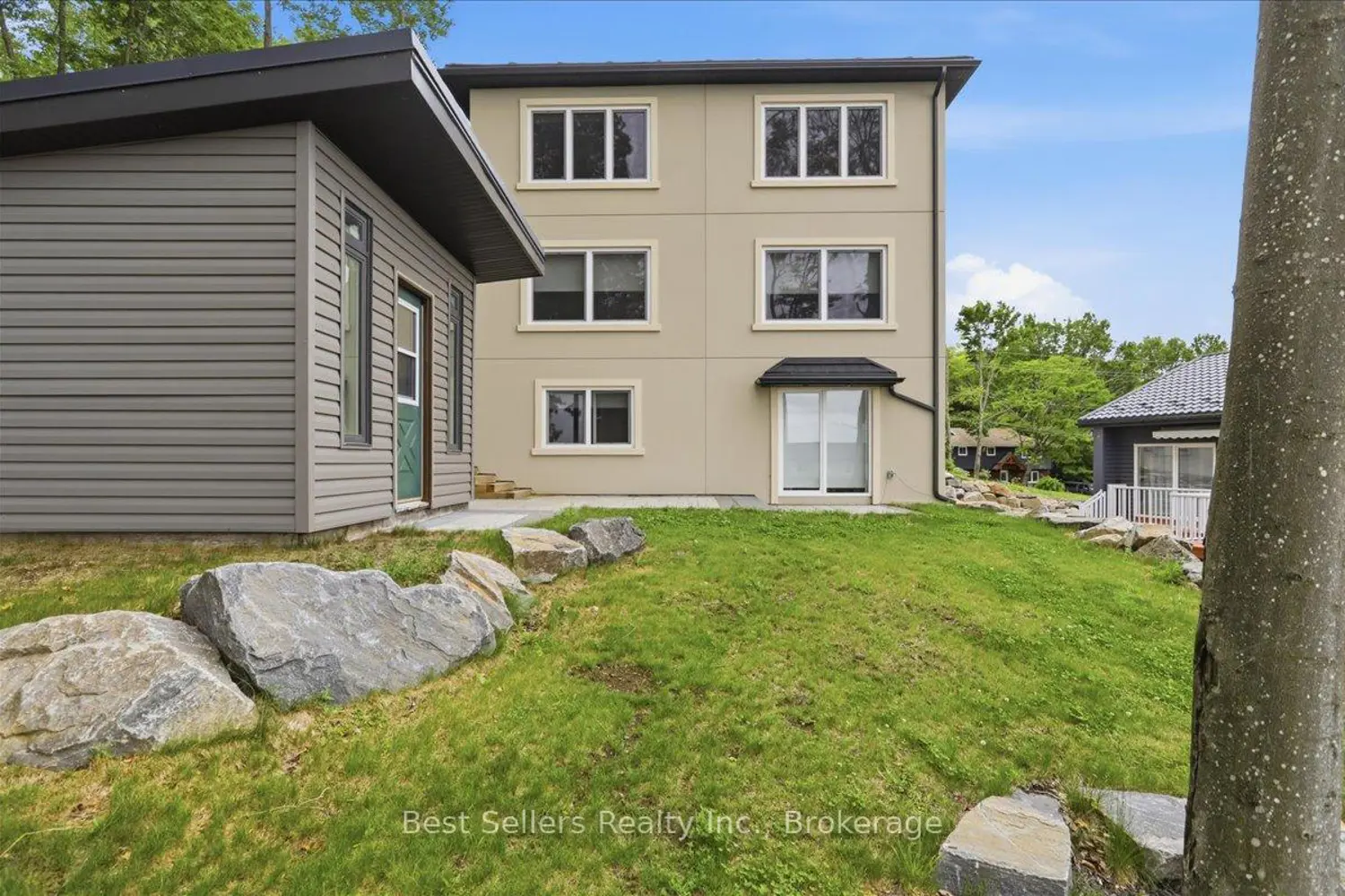 54 Florence Street photo 4
