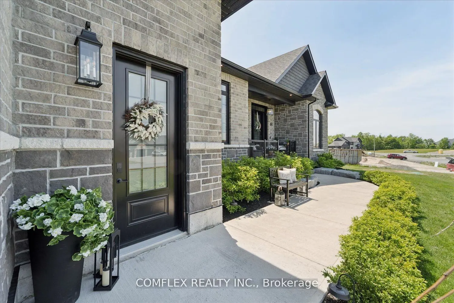 61 Mccarty Drive photo 2