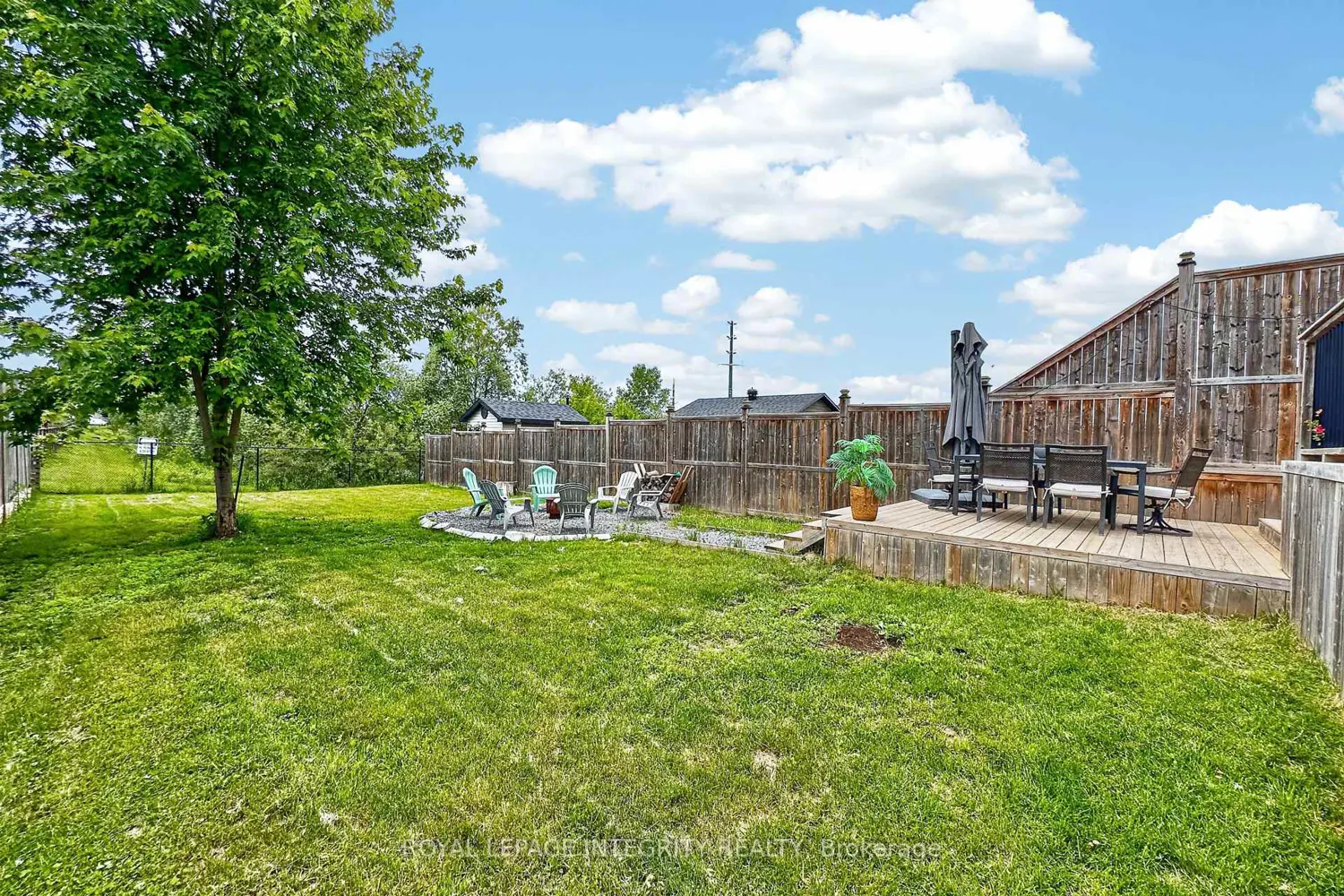 198 Bourdeau Boulevard photo 3
