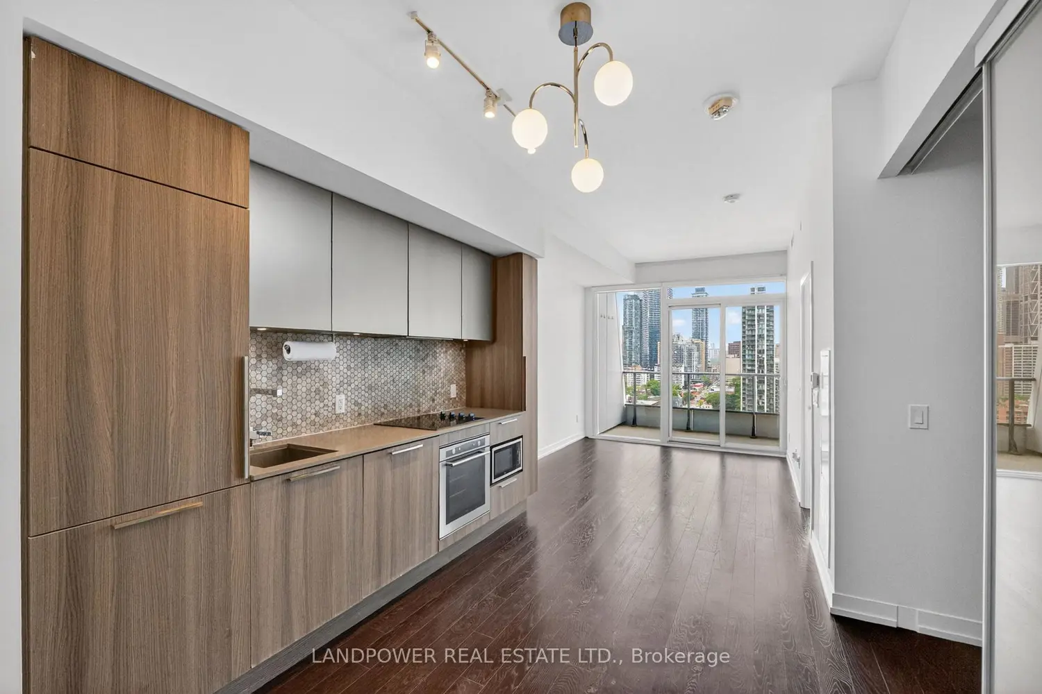 85 Wood Street 2311