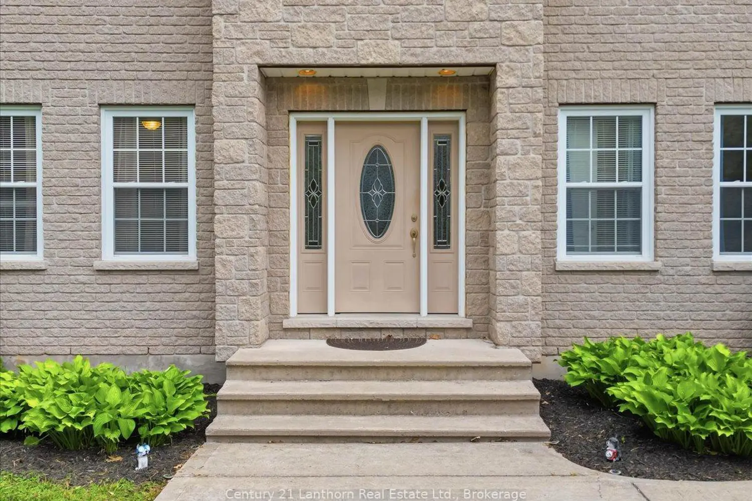 170 Centre Road photo 2