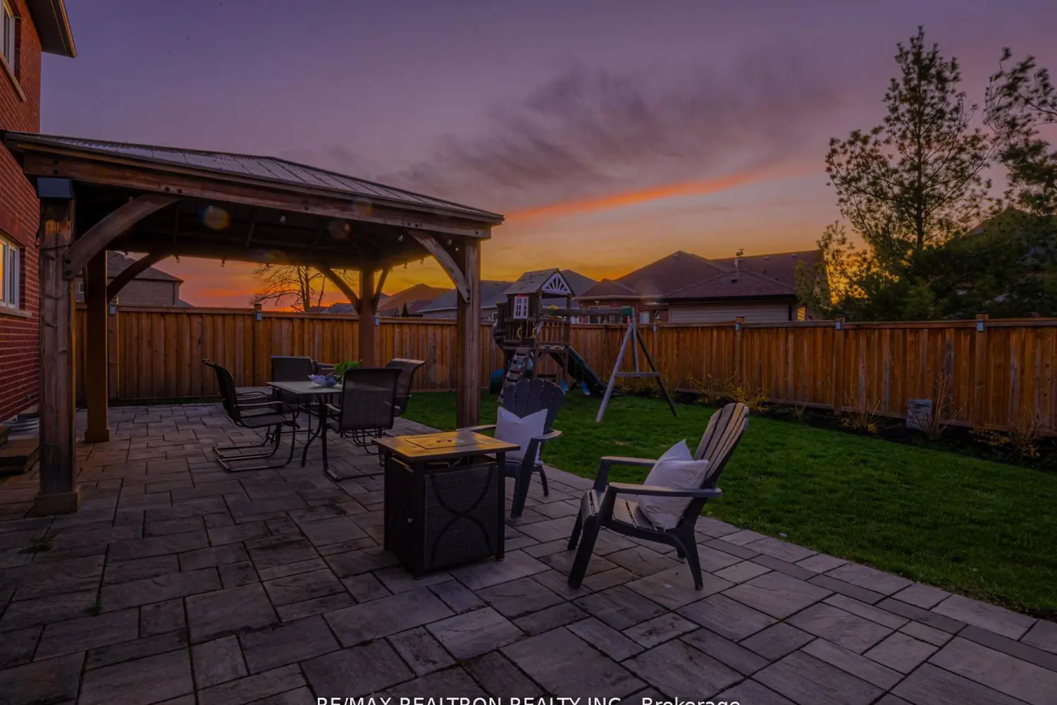 1787 Emberton Way photo 2