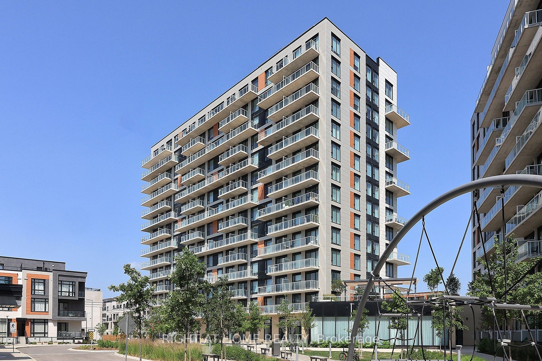 331-2 David Eyer Road, Richmond Hill, ON, L4S 0N6
