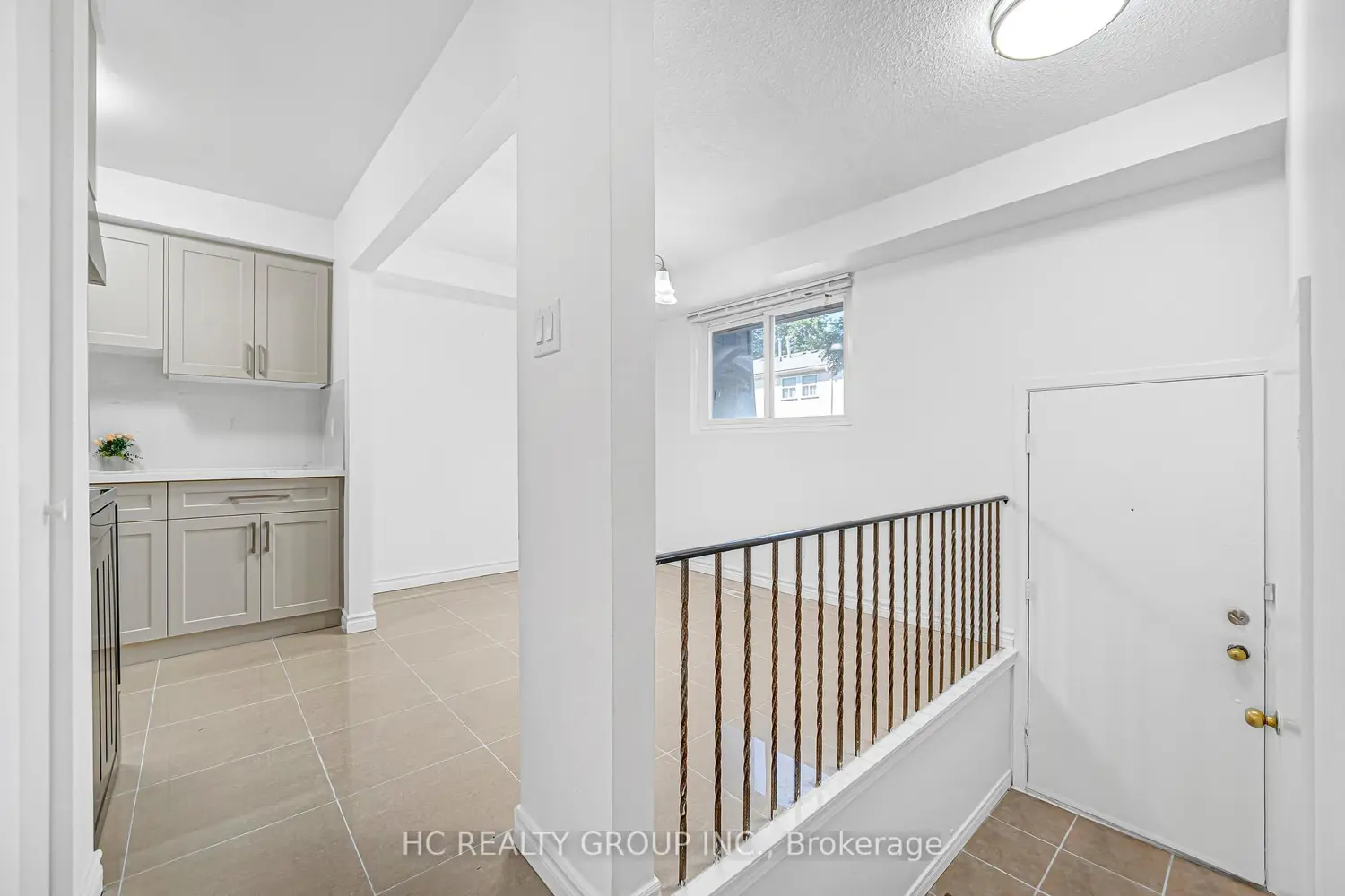 1280 Bridletowne Circle 109 photo 2
