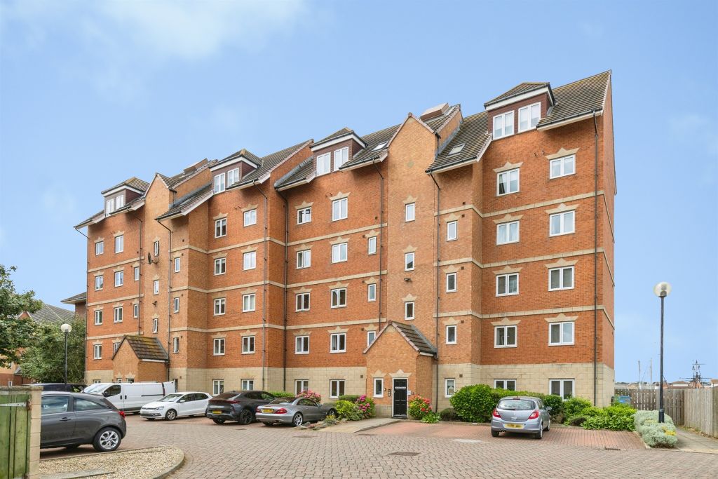 4 bed flat for saleQuayside, Hartlepool TS24