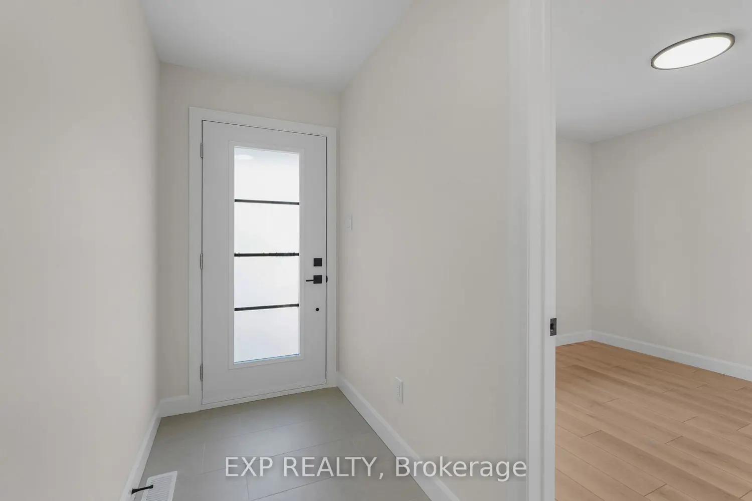 995 Katia Street photo 3