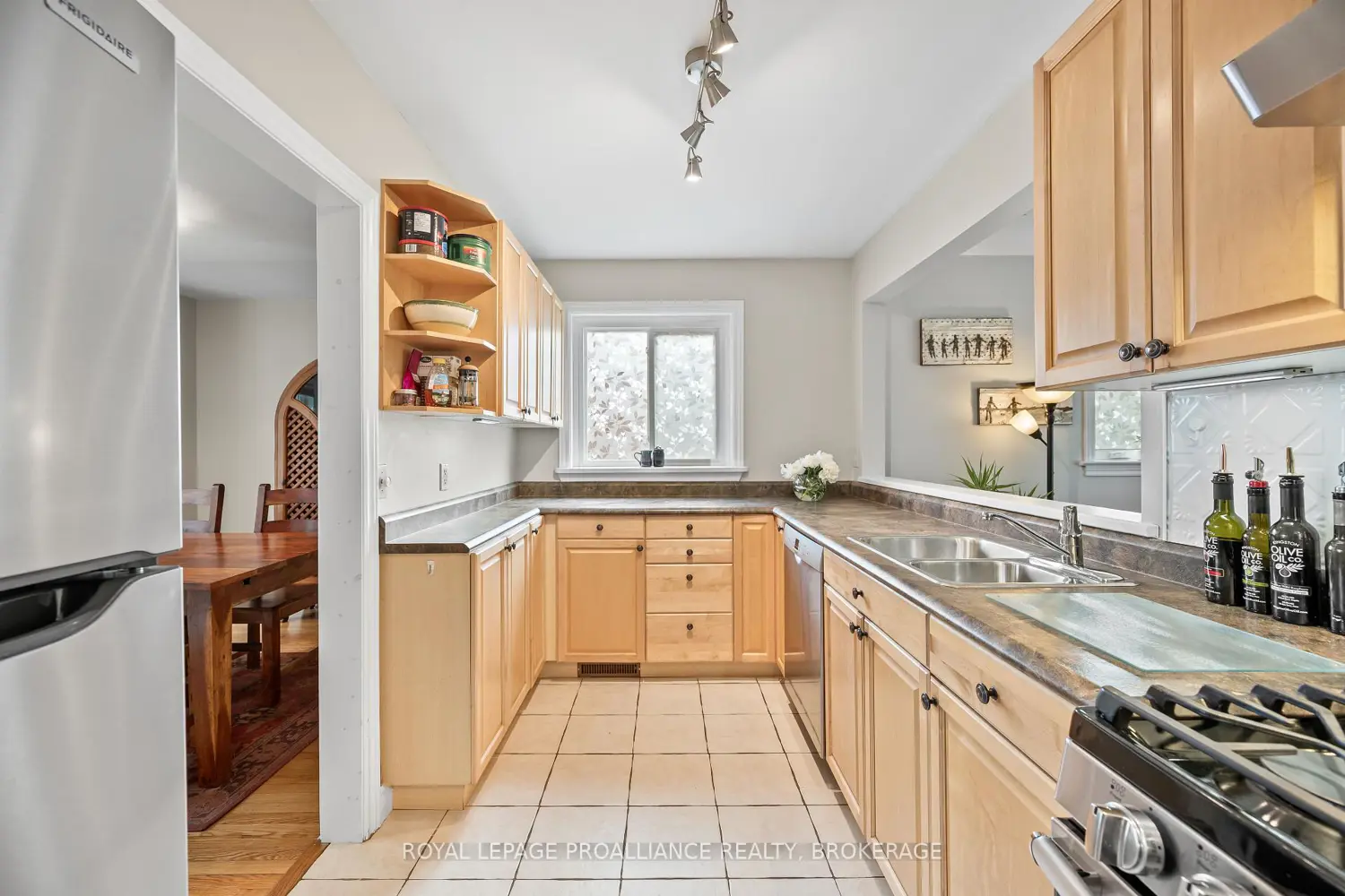 12 Westmoreland Road photo 3