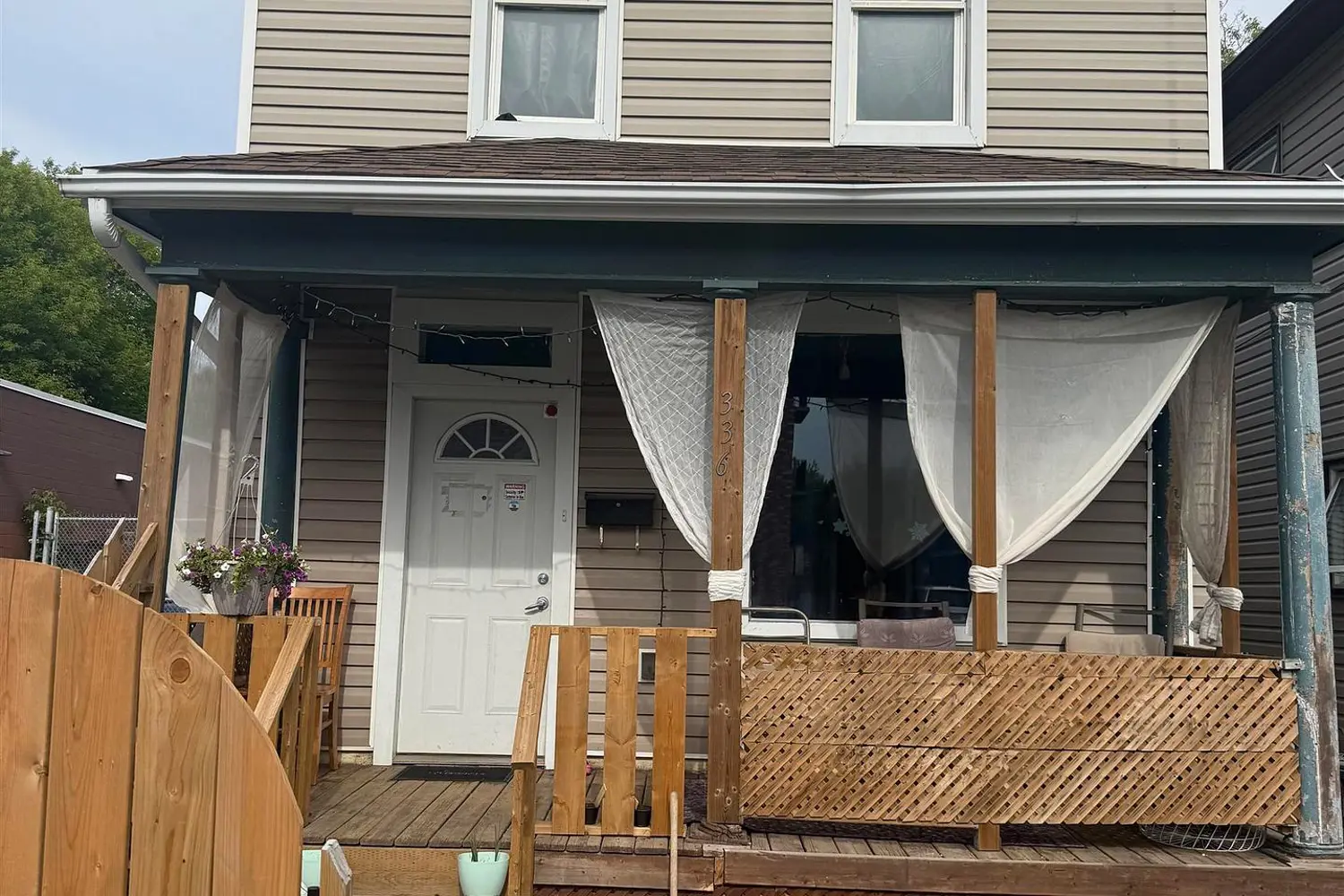 336 May Street North