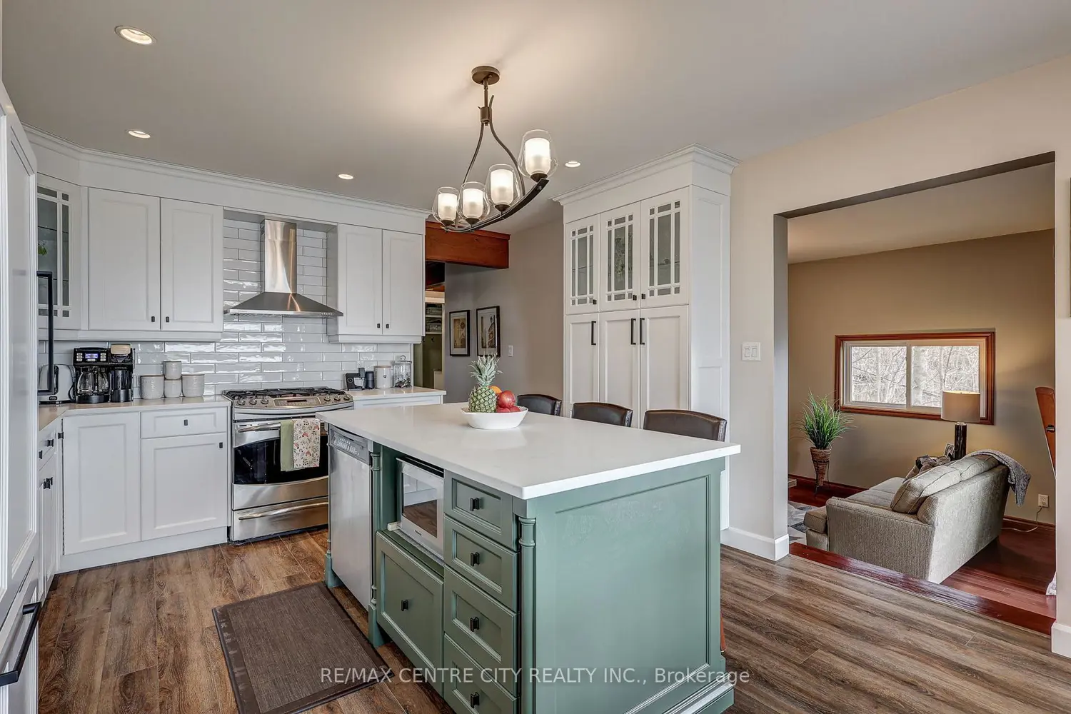 205 Cornell Drive photo 5