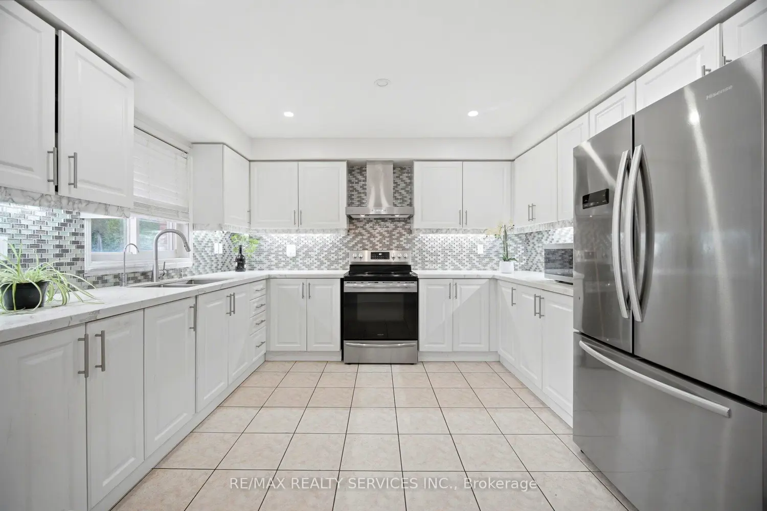 106 Williamson Drive photo 4