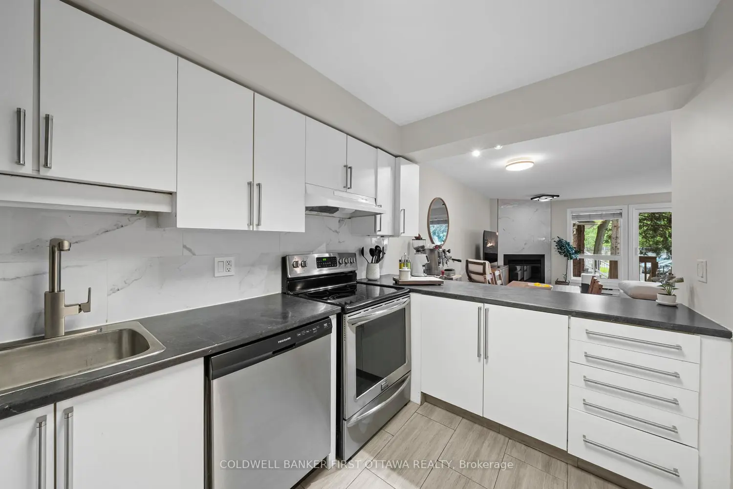 386 Briston Private photo 5