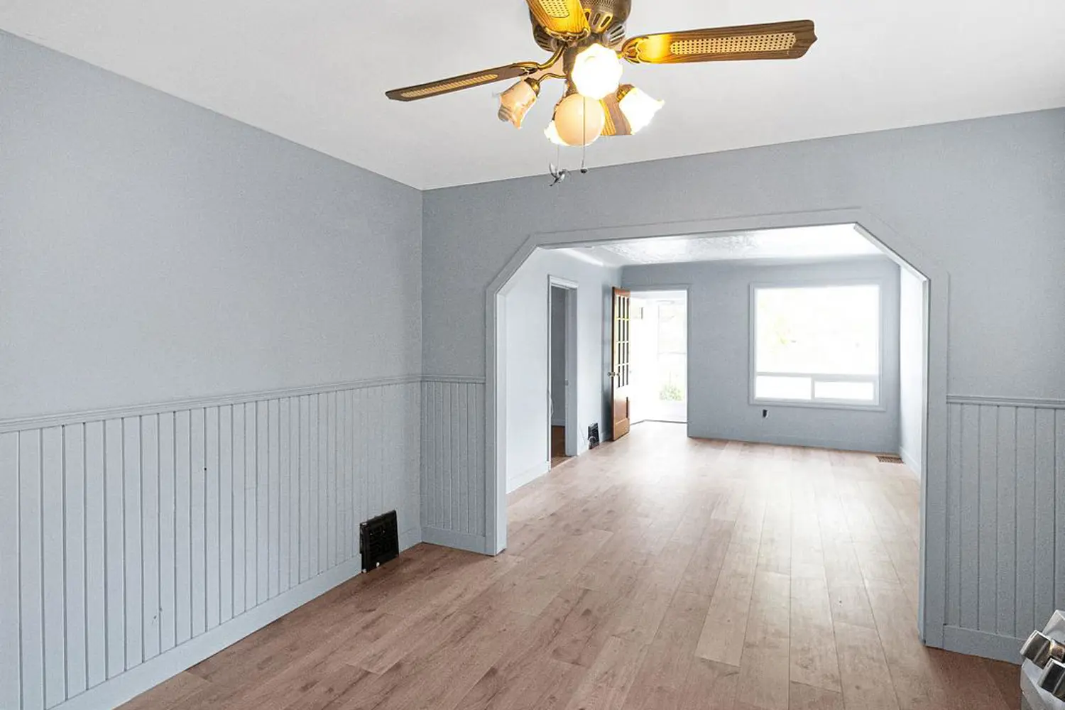 1624 Leonard Street photo 5