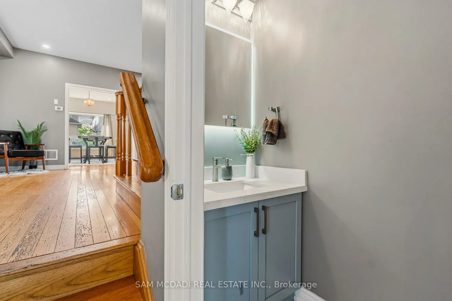 4737 James Austin Drive photo 2
