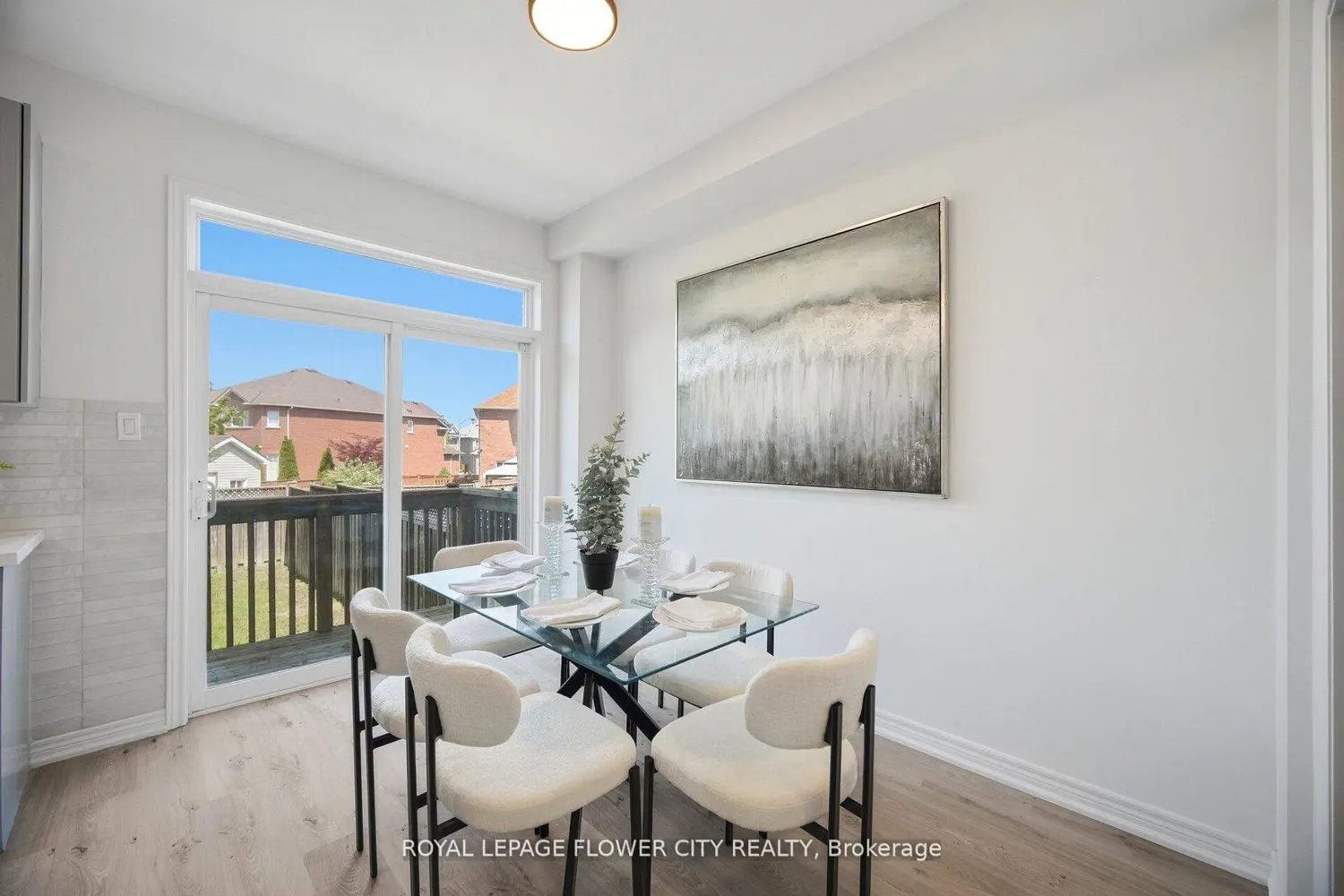 24 Martree Crescent photo 4