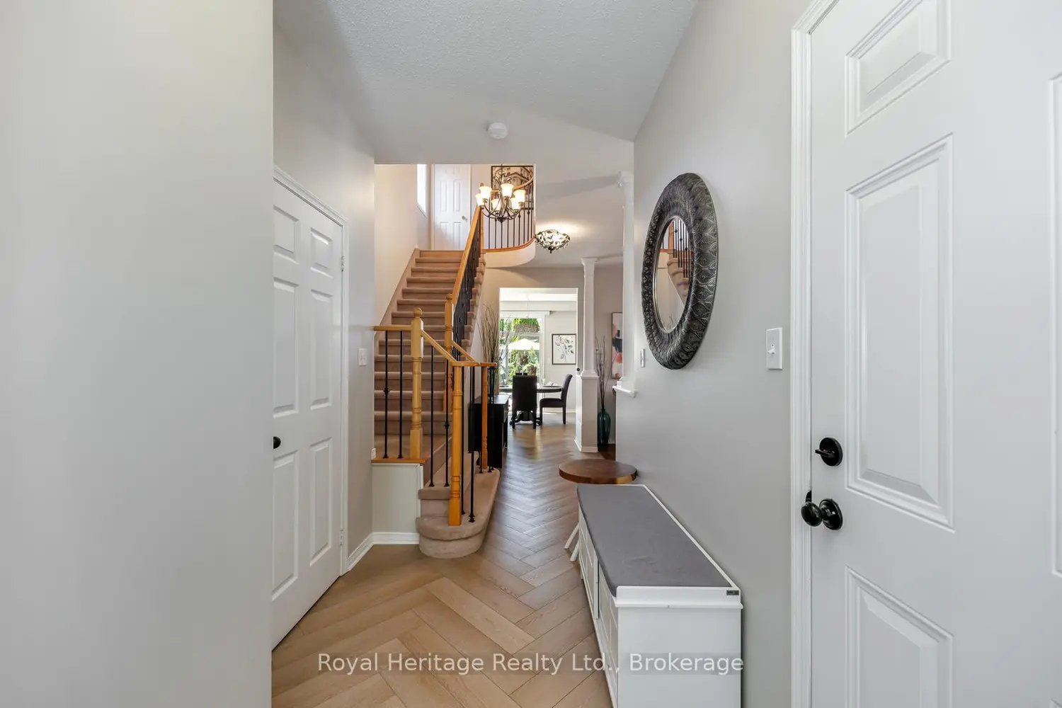 6 Goodall Crescent photo 2