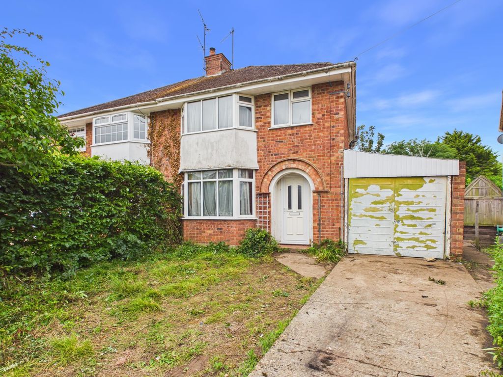 3 bed semi-detached house for saleLinden Close, Prestbury GL52