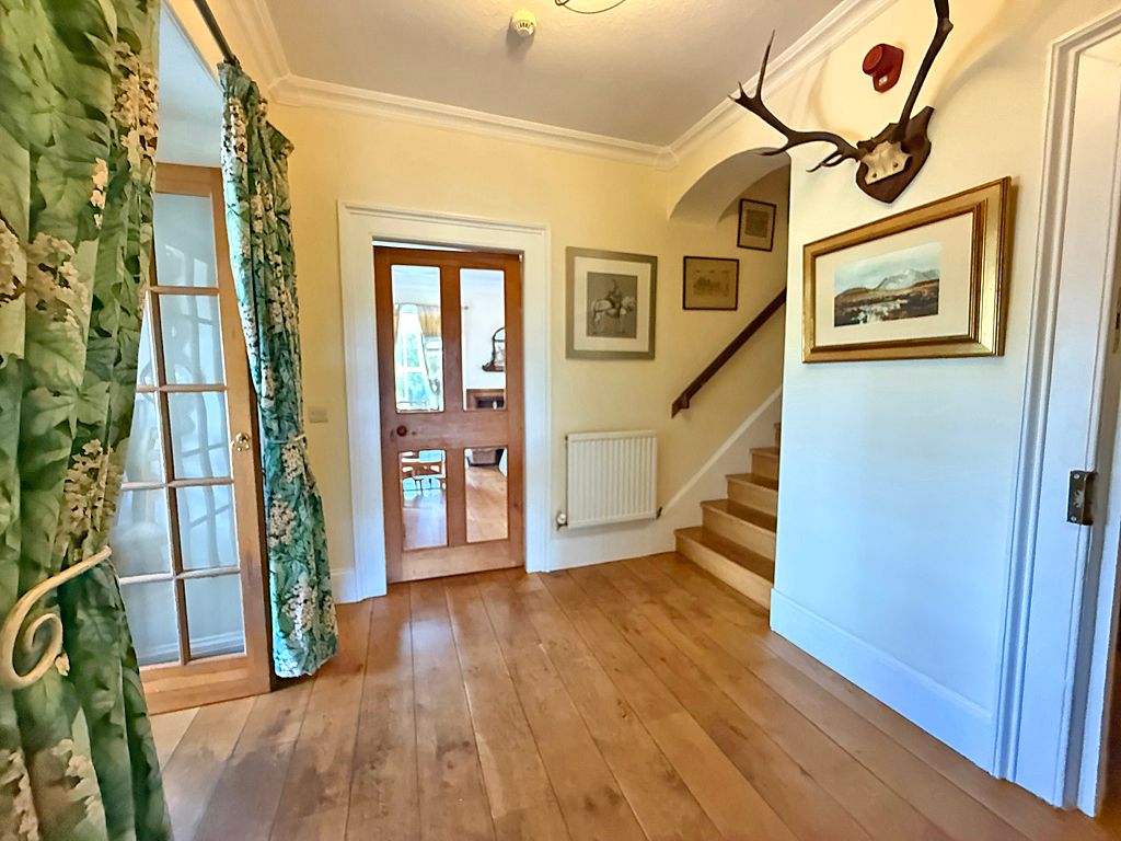 6 bed detached house for saleAcharacle PH36 photo 4