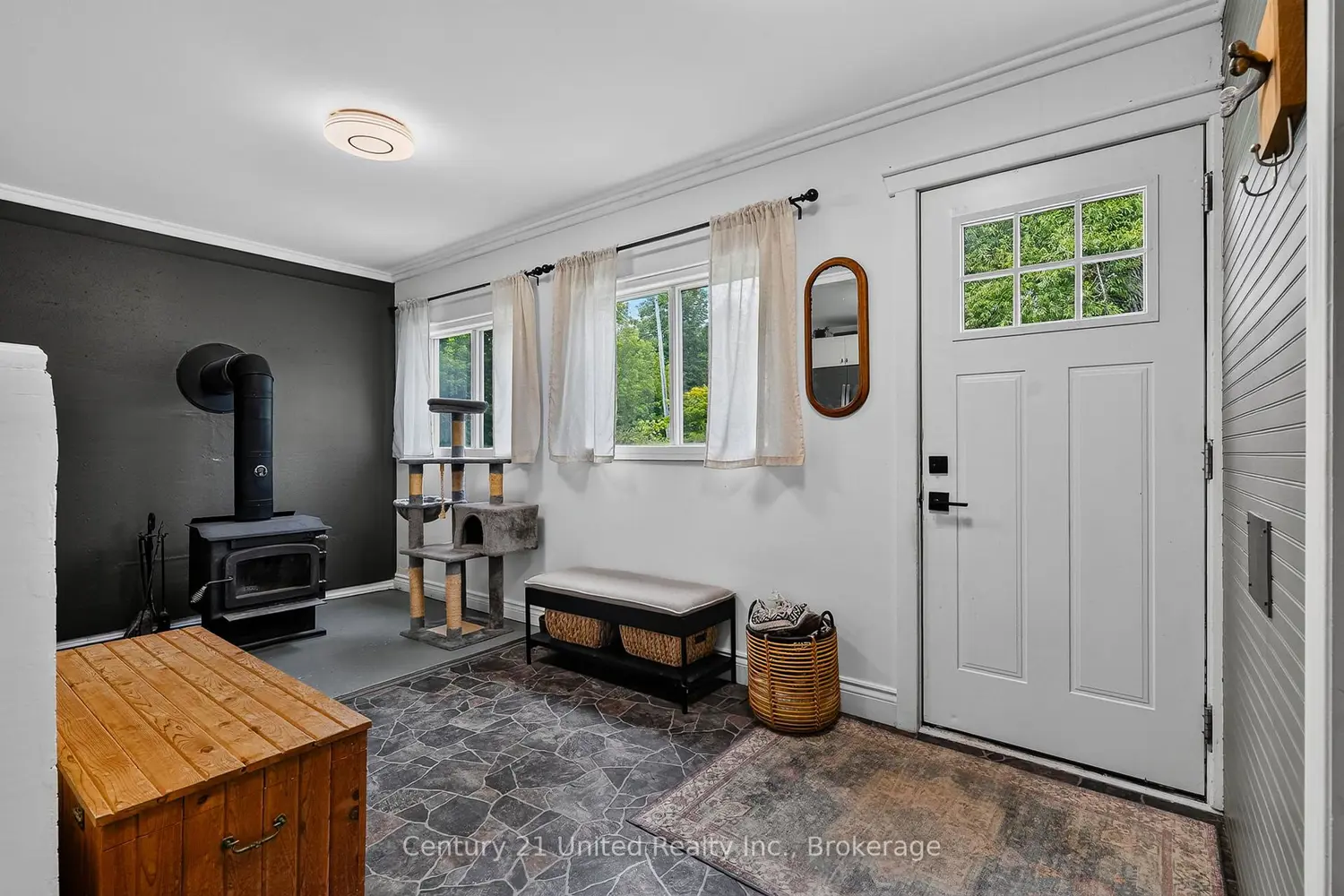 145 Noonan Road photo 5