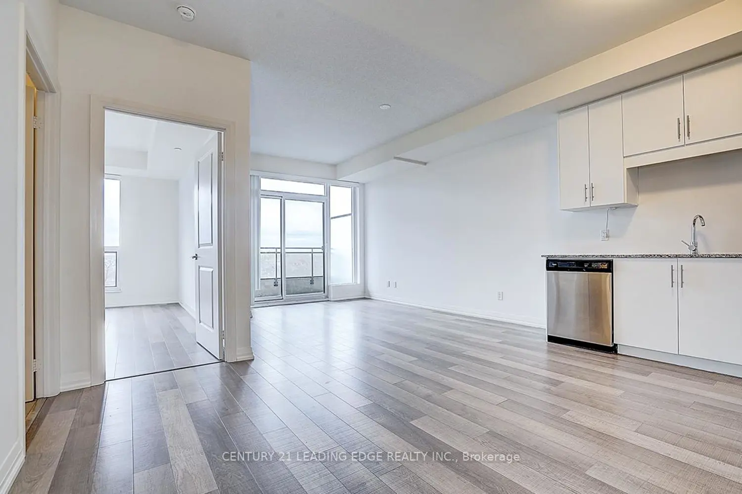 9506 Markham Road 906 photo 4