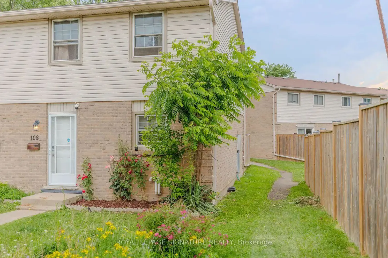 1725 Ernest Avenue 108 photo 2