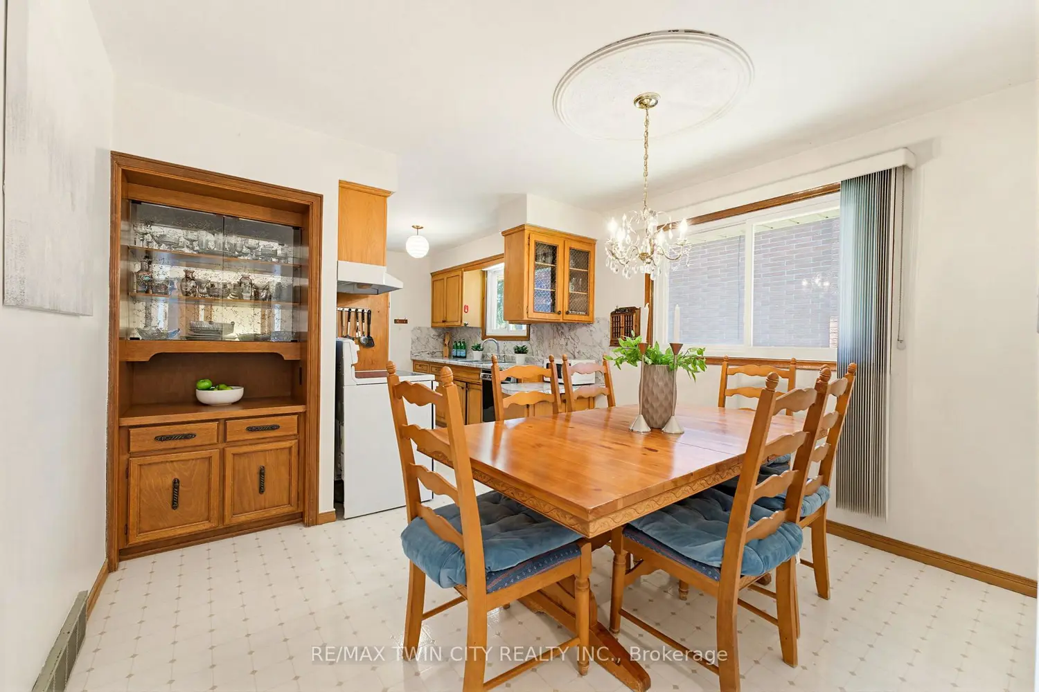 34 Volta Avenue photo 5