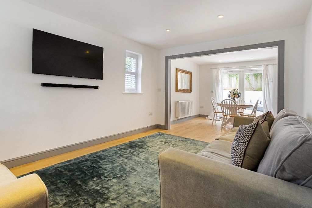 4 bed detached house for saleTalbot Road, Hawkhurst, Kent TN18 photo 4