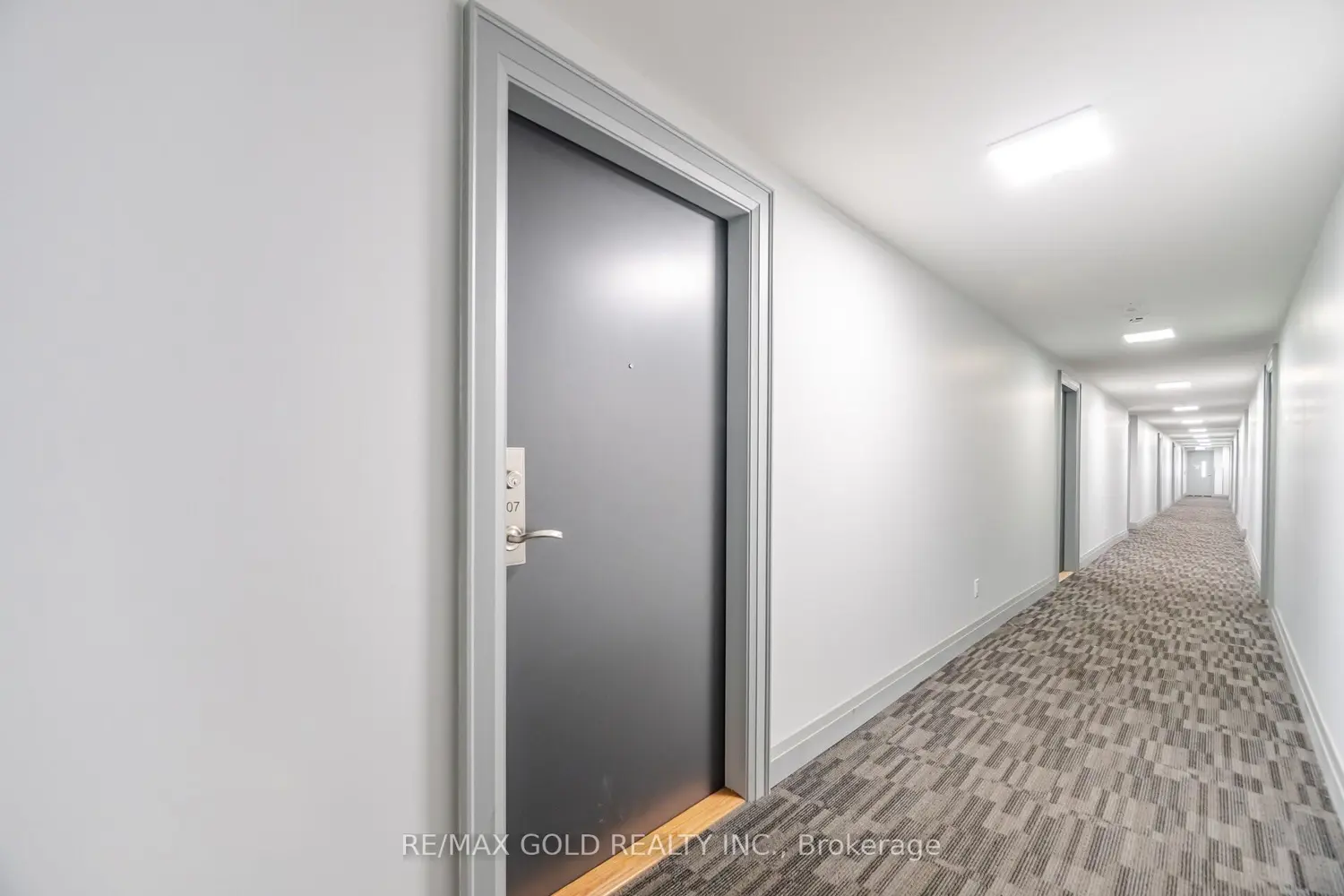 95 Attmar Drive 307 photo 2