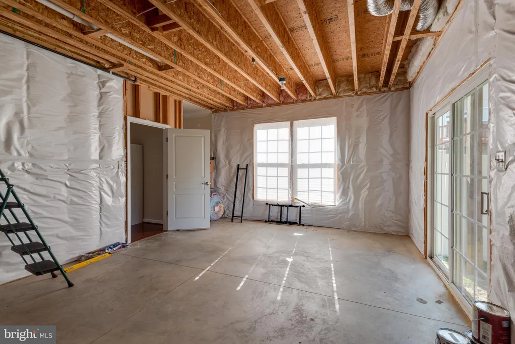 43569 Marguerite Way, California, MD 20619