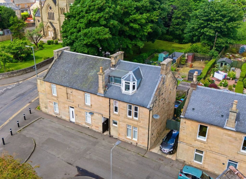 3 bed maisonette for saleChurch Street, Stenhousemuir, Larbert FK5