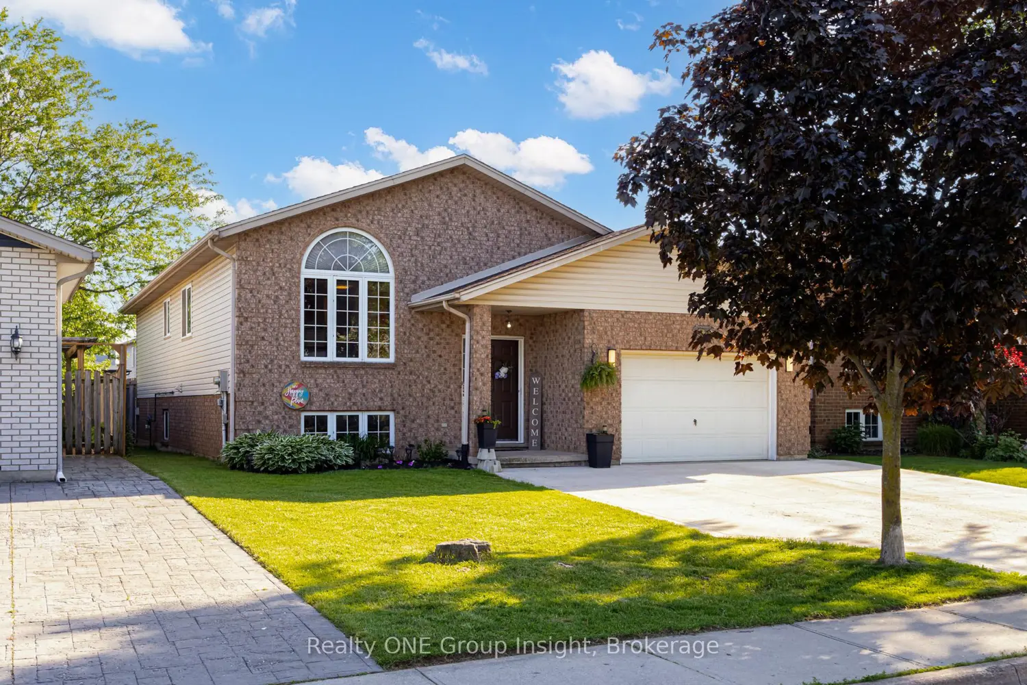 7880 Ascot Circle photo 2