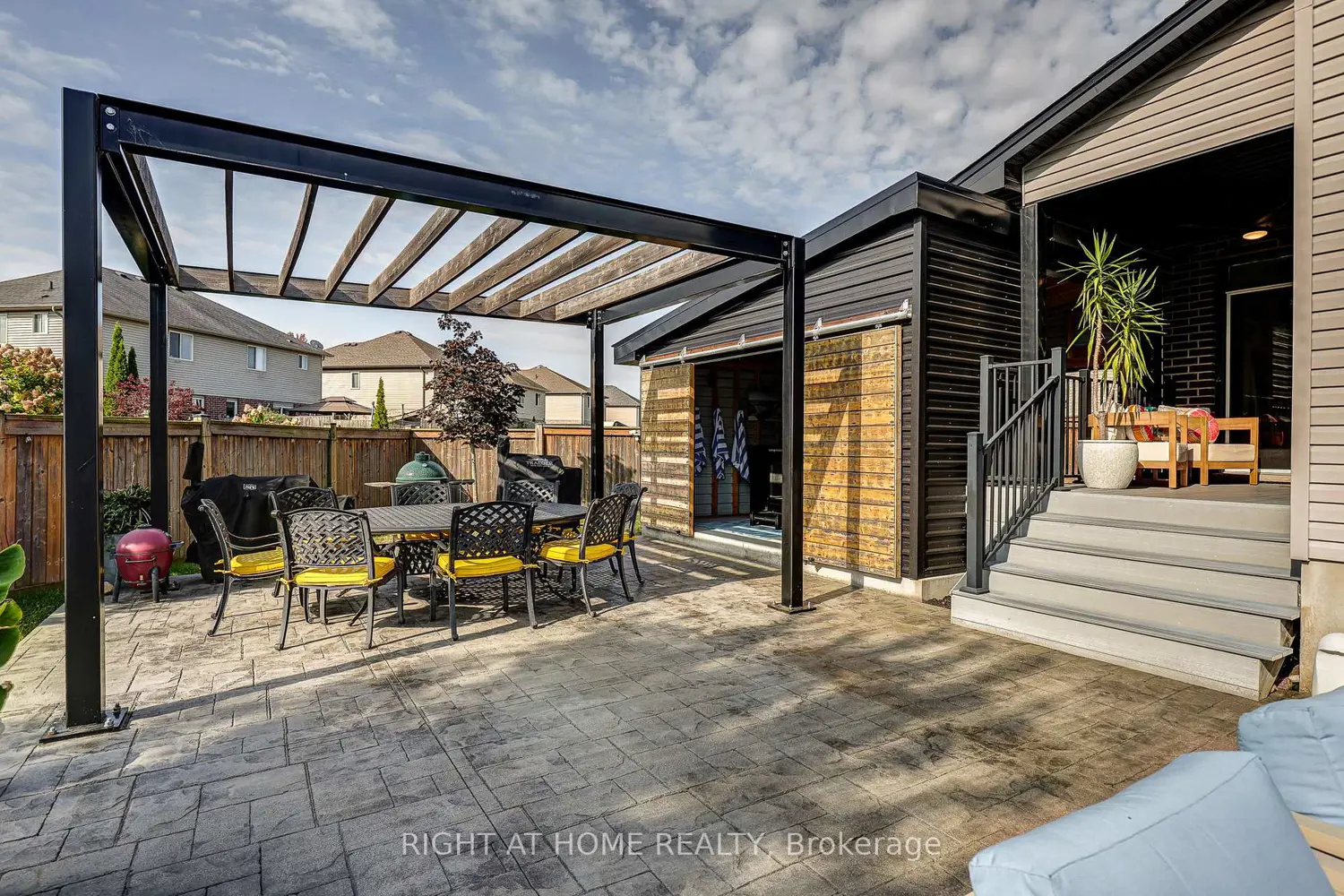 28 Martingale Terrace photo 4
