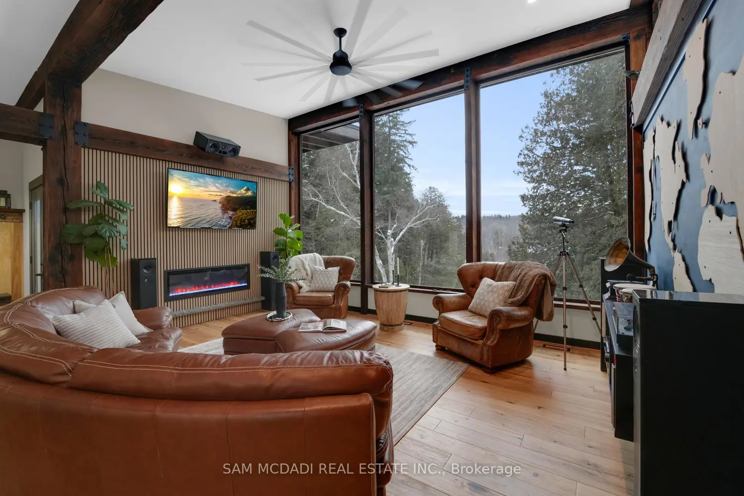 2084 Grand Boulevard photo 5