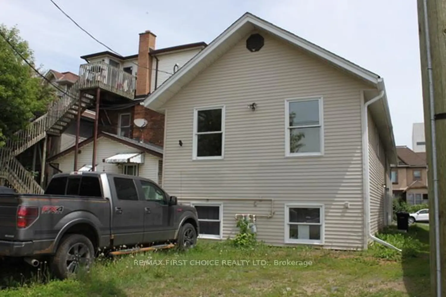 129 Mckellar Street photo 2